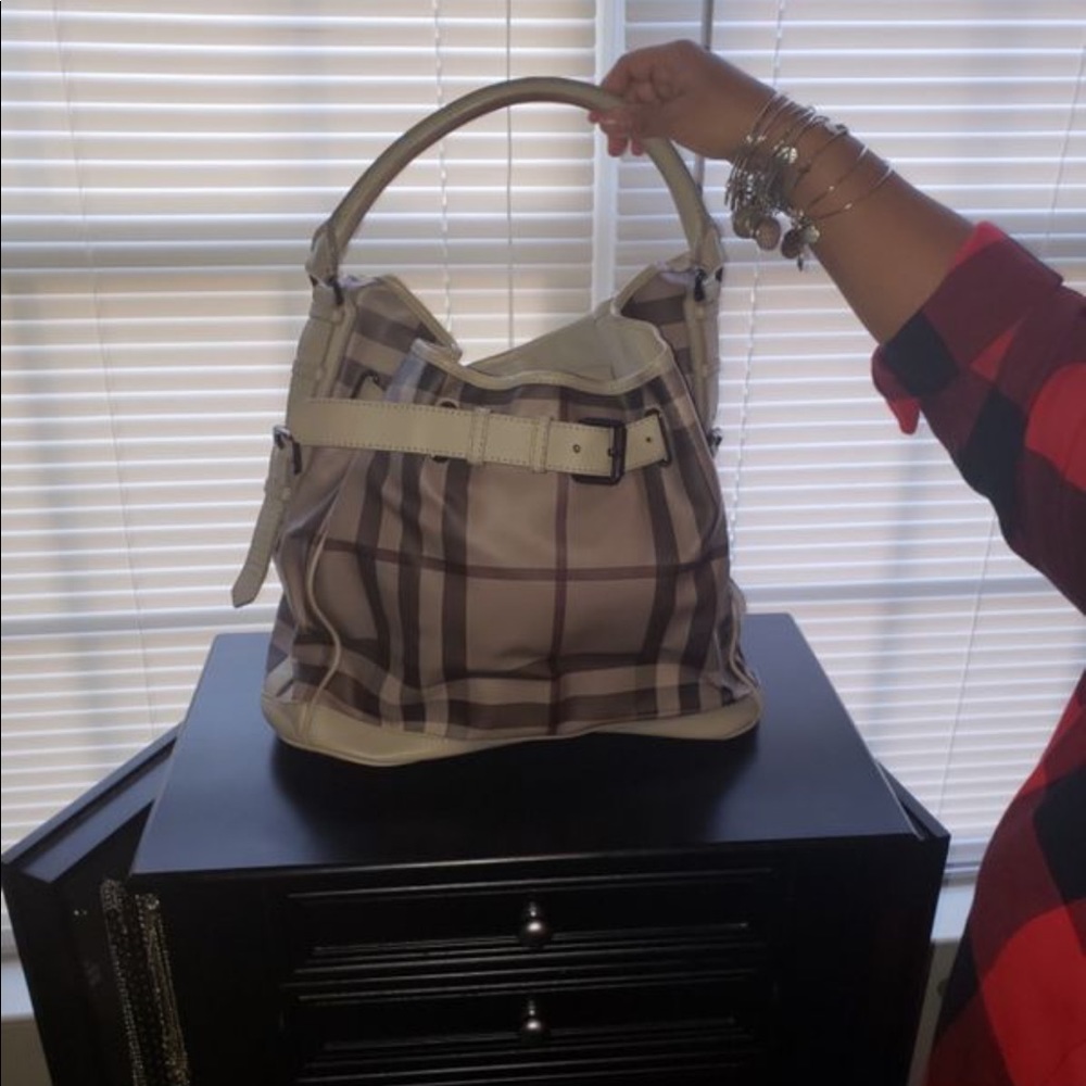 Burberry authentic bag